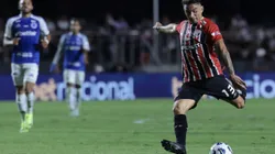 SP - SAO PAULO - 13/04/2025 - BRASILEIRO A 2025, SAO PAULO X CRUZEIRO - Enzo Diaz jogador do Sao Paulo durante partida contra o Cruzeiro no estadio Morumbi pelo campeonato Brasileiro A 2025. Foto: Marcello Zambrana/AGIF
