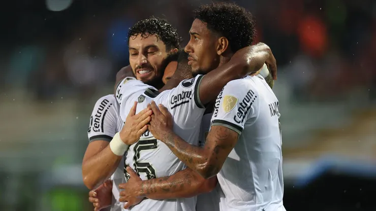 No último domingo, o Glorioso goleou o Internacional por 4 a 0