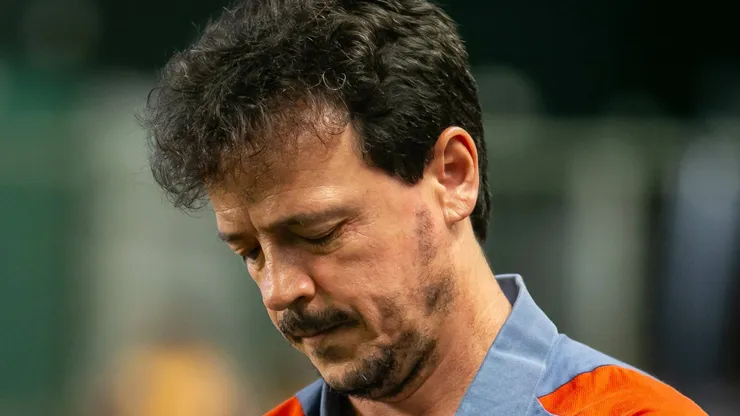 Meta I.A e vidente acreditam que o Vasco não terá um resultado positivo em estreia de Diniz na Sul-Americana.