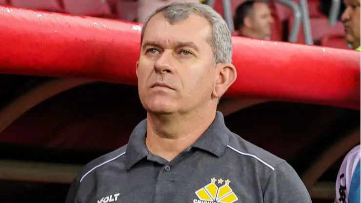 Cláudio Tencati fez história ao ser bicampeão catarinense no Criciúma