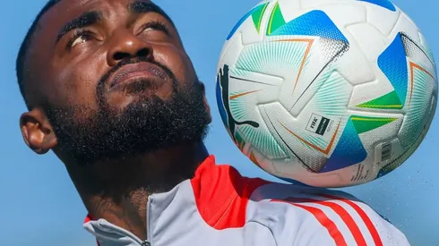 Ramon, lateral-esquerdo do Inter durante treino no CT nesta terça-feira com foco na Libertadores