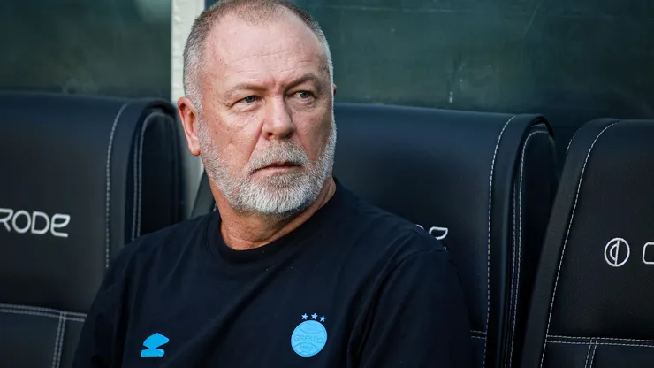 Mano Menezes abordou problemas do Imortal