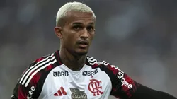 Wesley durante partida entre Vasco e Flamengo, no Maracanã, pelo Brasileirão.