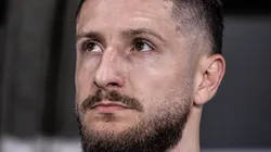 Zé Rafael durante a execução do hino nacional.