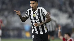 Igor Jesus em ação pelo Botafogo - Foto: Jorge Rodrigues/AGIF