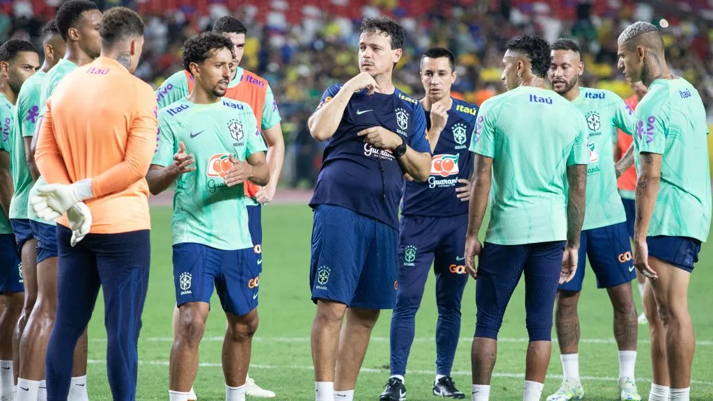 Fernando Diniz durante treino da Seleção no estadio Mangueirao. Foto: Fernando Torres/AGIF