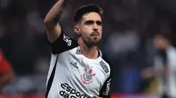 Igor Coronado comemorando gol durante partida entre Corinthians e Internacional, na Neo Química Arena, pelo Brasileirão.