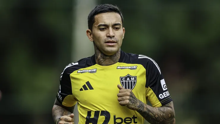 Dudu em treino no Atlético-MG