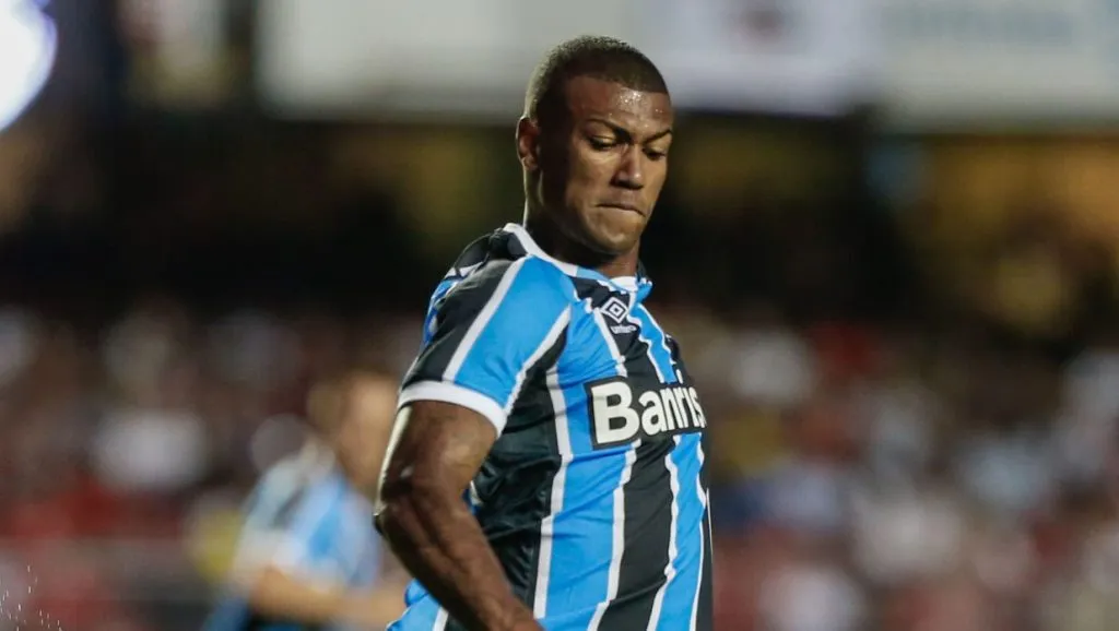 Foto: Marcello Zambrana/AGIF – Volante foi revelado no Clube Gaúcho e está sem espaço no Cruzeiro.