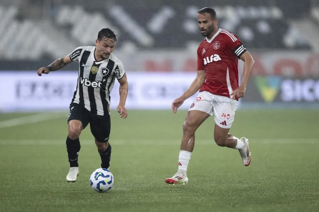 Internacional vem de goleada fora de casa, diante do Botafogo, pelo Brasileirão. Foto: Jorge Rodrigues/AGIF