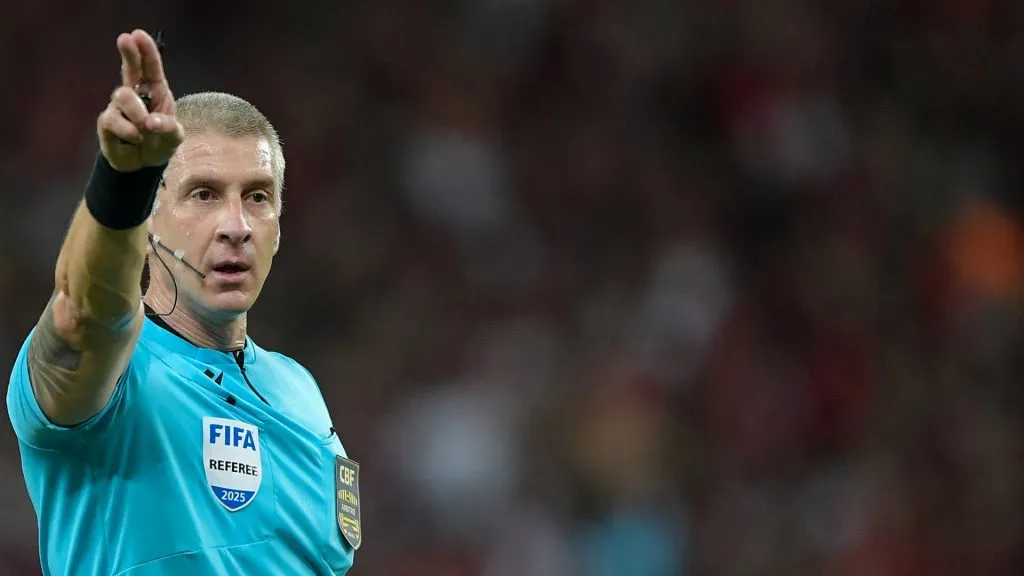 Anderson Daronco irá apitar Vasco x Fortaleza – Foto: Thiago Ribeiro/AGIF