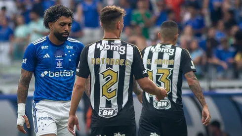 MG - BELO HORIZONTE - 09/02/2025 - MINEIRO 2025, CRUZEIRO X ATLETICO-MG - Gabriel jogador do Cruzeiro durante partida contra o Atletico-MG no estadio Mineirao pelo campeonato Mineiro 2025. Foto: Fernando Moreno/AGIF