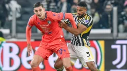 Bremmer pressiona adversário em partida entre Juventus e Udinese. Foto: ZUMA Press, Inc. / Alamy Stock Photo