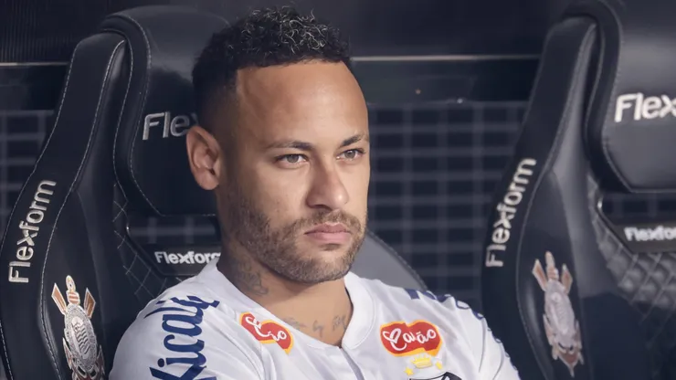 Neymar jogador do Santos durante partida contra o Corinthians no estadio Arena Corinthians pelo campeonato Paulista 2025. Foto: Marcello Zambrana/AGIF