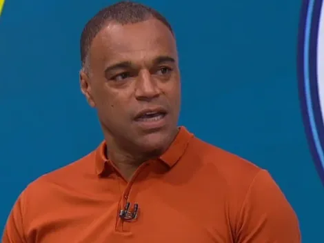 Denílson dá risada de Fabrício Bruno, do Cruzeiro, após drible de Neymar