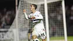 Lucca marcou o gol do São Paulo contra o Libertad. Foto: Rubens Chiri e Paulo Pinto/São Paulo