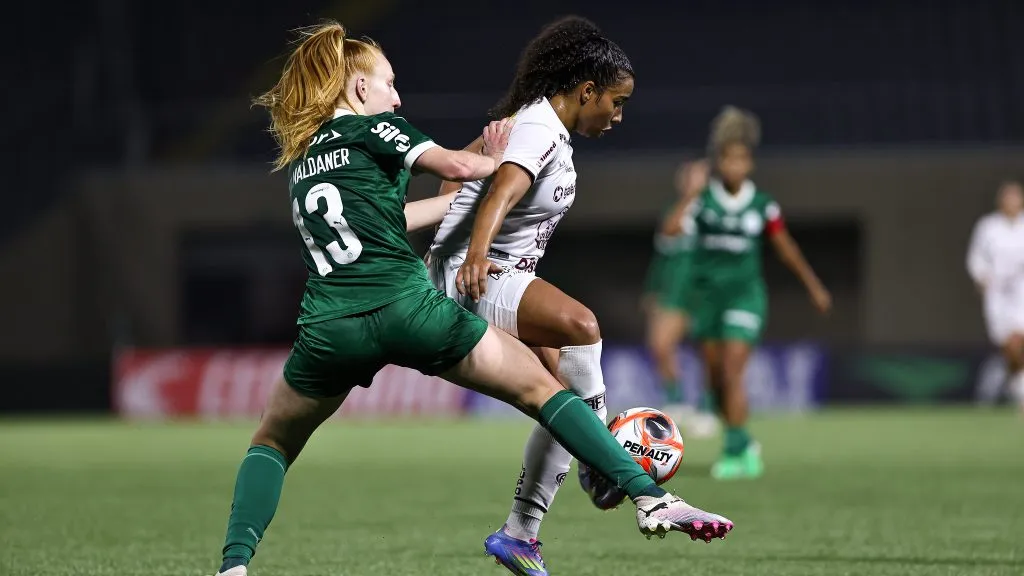 Duelo entre Ferroviária e Palmeiras no Paulistão Feminino