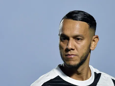 Fernando Diniz autoriza e Vasco acerta rescisão de Souza