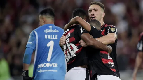 Jogadores do Fla comemorando gol contra a LDU. Foto: Alexandre Loureiro/AGIF