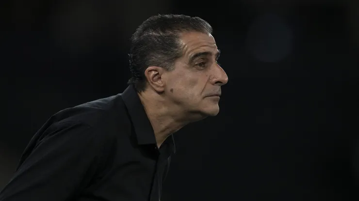 Atitude de Renato Paiva foi determinante em vitória do Botafogo