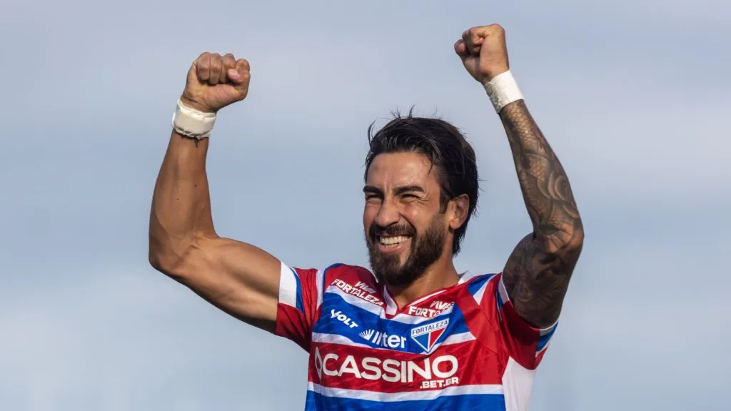 Artilheiro do Fortaleza, Lucero tem três gols marcados nos últimos quatro jogos – Foto: Lucas Emanuel/AGIF