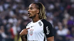 Carrillo é desfalque confirmado - Foto: Fabio Giannelli/AGIF.