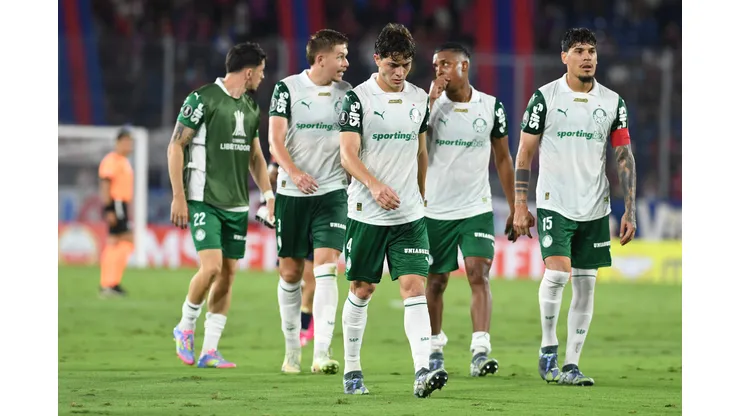 ASUNCION, PARAGUAY - MAY 07: Agustin Giay of Palmeiras reacts during the Copa CONMEBOL Libertadores 2025 Group G match between Cerro Porteño and Palmeiras at Estadio General Pablo Rojas - La Nueva Olla on May 07, 2025 in Asuncion, Paraguay. (Photo by Christian Alvarenga/Getty Images)