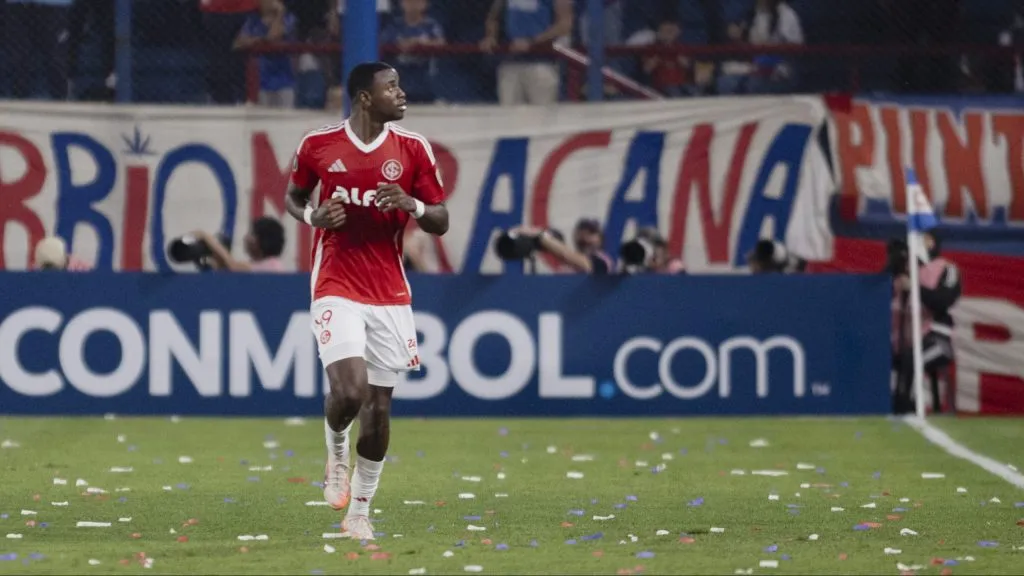 Ricardo Mathias contra o Nacional