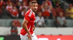 Fernando jogador do Internacional durante partida contra o Palmeiras no estádio Beira-Rio pelo campeonato Brasileiro A 2025.