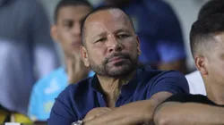 Neymar pai durante partida entre Santos e Botafogo-SP no estadio Vila Belmiro pelo campeonato Paulista 2025. Foto: Reinaldo Campos/AGIF