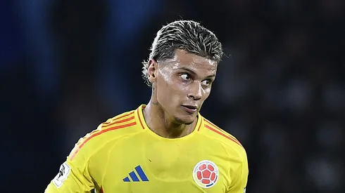 Richard Ríos, meio-campista colombiano do Palmeiras - Foto: Gabriel Aponte/Getty Images