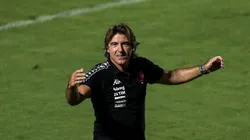 Ricardo Sá Pinto, ex-técnico do Vasco, durante partida contra o Fluminense, pelo Campeonato Brasileiro de 2020. Foto: Thiago Ribeiro/AGIF.