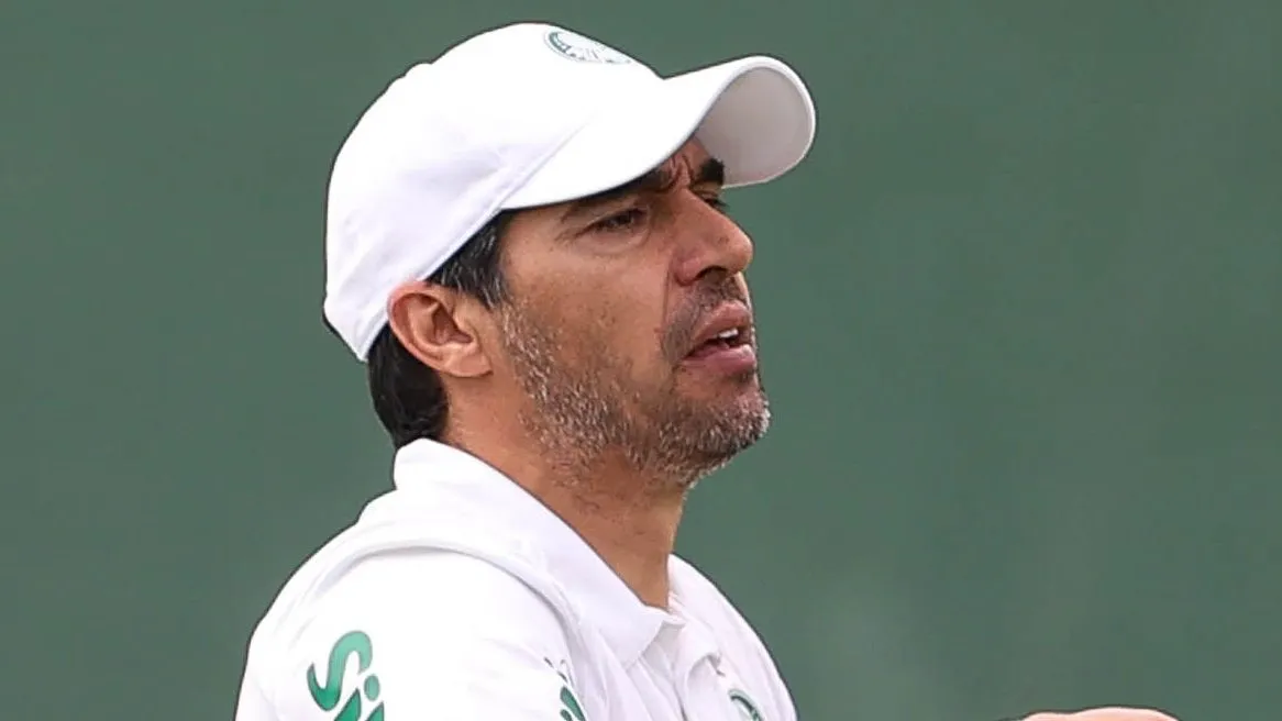 Abel Ferreira durante treinamento. Foto: Cesar Greco/SEP