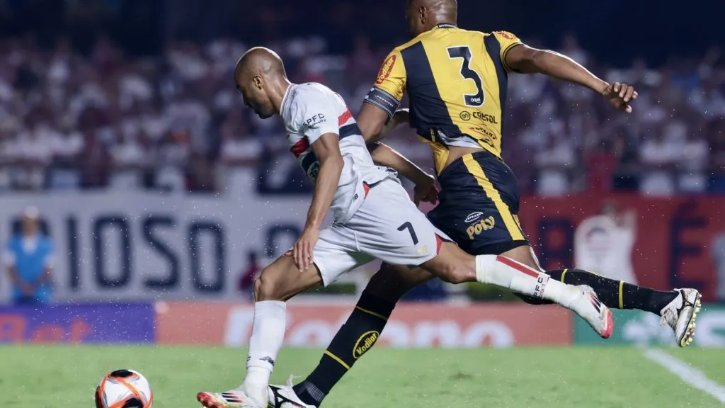 Lucas Moura jogador do São Paulo durante partida contra o Novorizontino no estádio Morumbi pelo campeonato Paulista 2025. Foto: Marcello Zambrana/AGIF