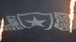 Torcida do Botafogo durante partida contra o Juventude, pelo Brasileirão Betano. Foto: Thiago Ribeiro/AGIF.