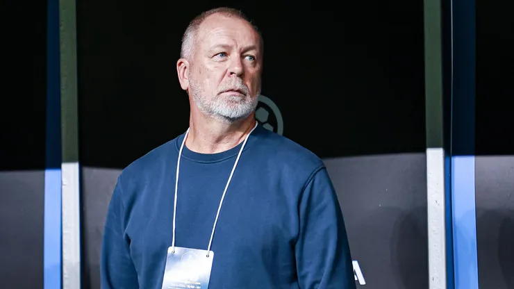 Mano Menezes no comando técnico do Grêmio - Foto: Maxi Franzoi/AGIF