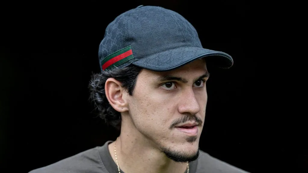 Foto: Thiago Ribeiro/AGIF – Pedro deve seguir no banco contra o Botafogo.