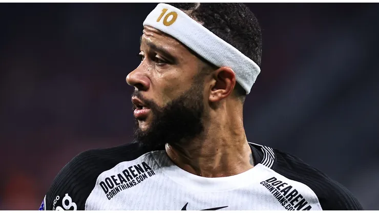 Memphis Depay durante partida entre Corinthians e América de Cali-COL, na Neo Química Arena, pela Copa Sul-Americana.