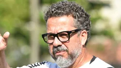 Cléber Xavier durante treino no CT Rei Pelé.