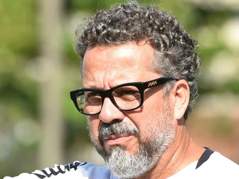 Cléber Xavier vai escalar Zé Rafael de titular no clássico