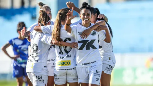 Santos é o novo líder do grupo com 10 pontos - Foto: Reinaldo Campos/Santos FC