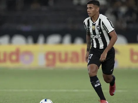 David Ricardo entra na briga por vaga no Botafogo