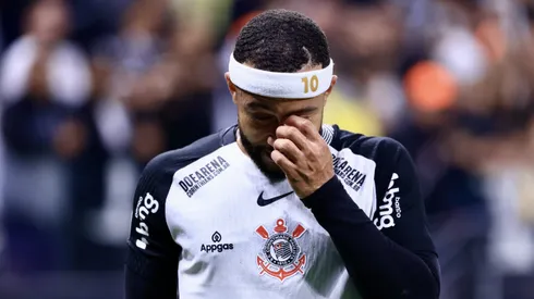 SP - SAO PAULO - 06/05/2025 - COPA SUL-AMERICANA 2025, CORINTHIANS X AMERICA DE CALI - Memphis Depay jogador do Corinthians durante partida contra o America de Cali no estadio Arena Corinthians pelo campeonato Copa Sul-americana 2025. Foto: Marcello Zambrana/AGIF