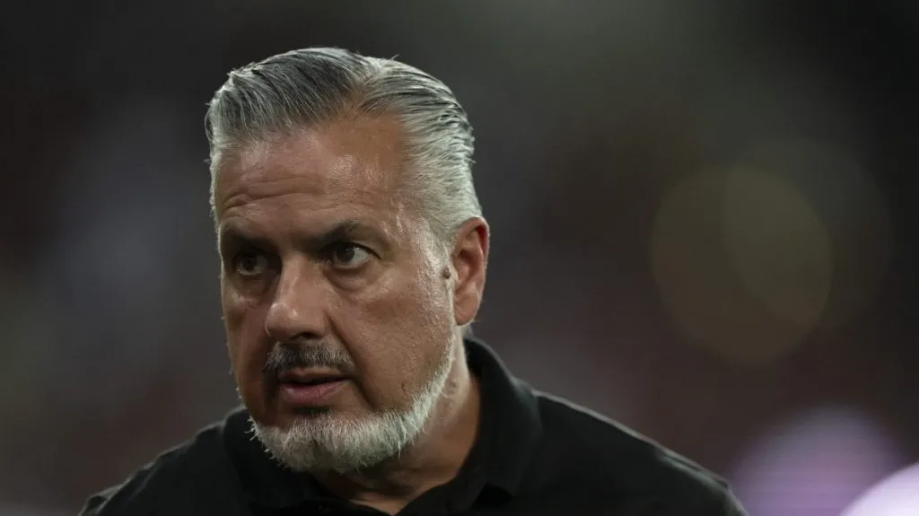 Foto: Jorge Rodrigues/AGIF – José Boto, diretor do Flamengo, descartou a contratação do atacante ex-Corinthians.