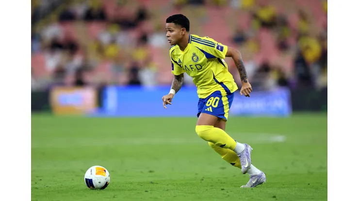 JEDDAH, SAUDI ARABIA - APRIL 30: Wesley Teixeira of Al Nassr runs with the ball during the AFC Champions League Elite Semi Final between Al Nassr and Kawasaki Frontale at King Abdullah Sports City Hall Stadium on April 30, 2025 in Jeddah, Saudi Arabia. (Photo by Yasser Bakhsh/Getty Images)
