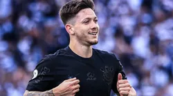 Rodrigo Garro comemorando gol durante partida entre Corinthians e Vasco, pelo Brasileirão 2024, na Neo Química Arena.