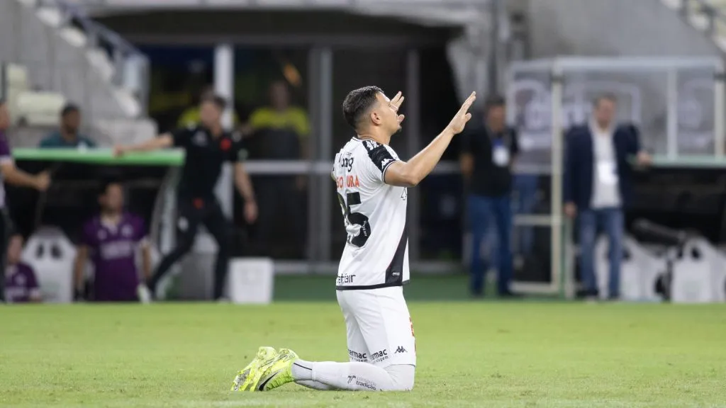 Hugo Moura, volante do Gigante da Colina. Foto: Baggio Rodrigues/AGIF.