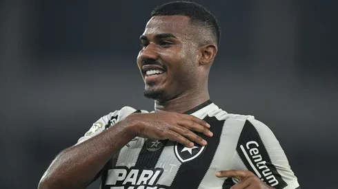 Cuiabano vem sendo fundamental na lateral botafoguense