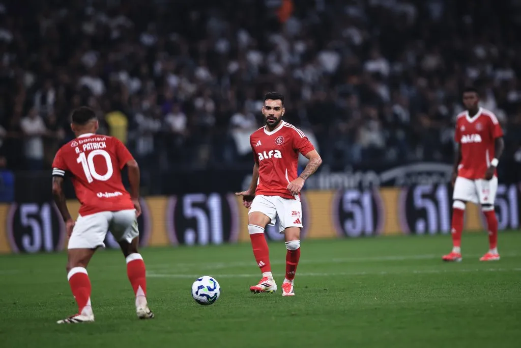 Bruno Henrique jogador do Internacional durante partida contra o Corinthians – Foto: Ettore Chiereguini/AGIF