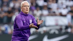 Dorival Jr durante o clássico